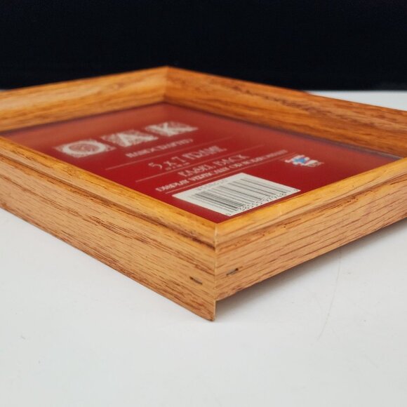 Handcrafted Oak 5x7 Picture Frame With Easel Back Display Made In USA - Picture 9 of 10